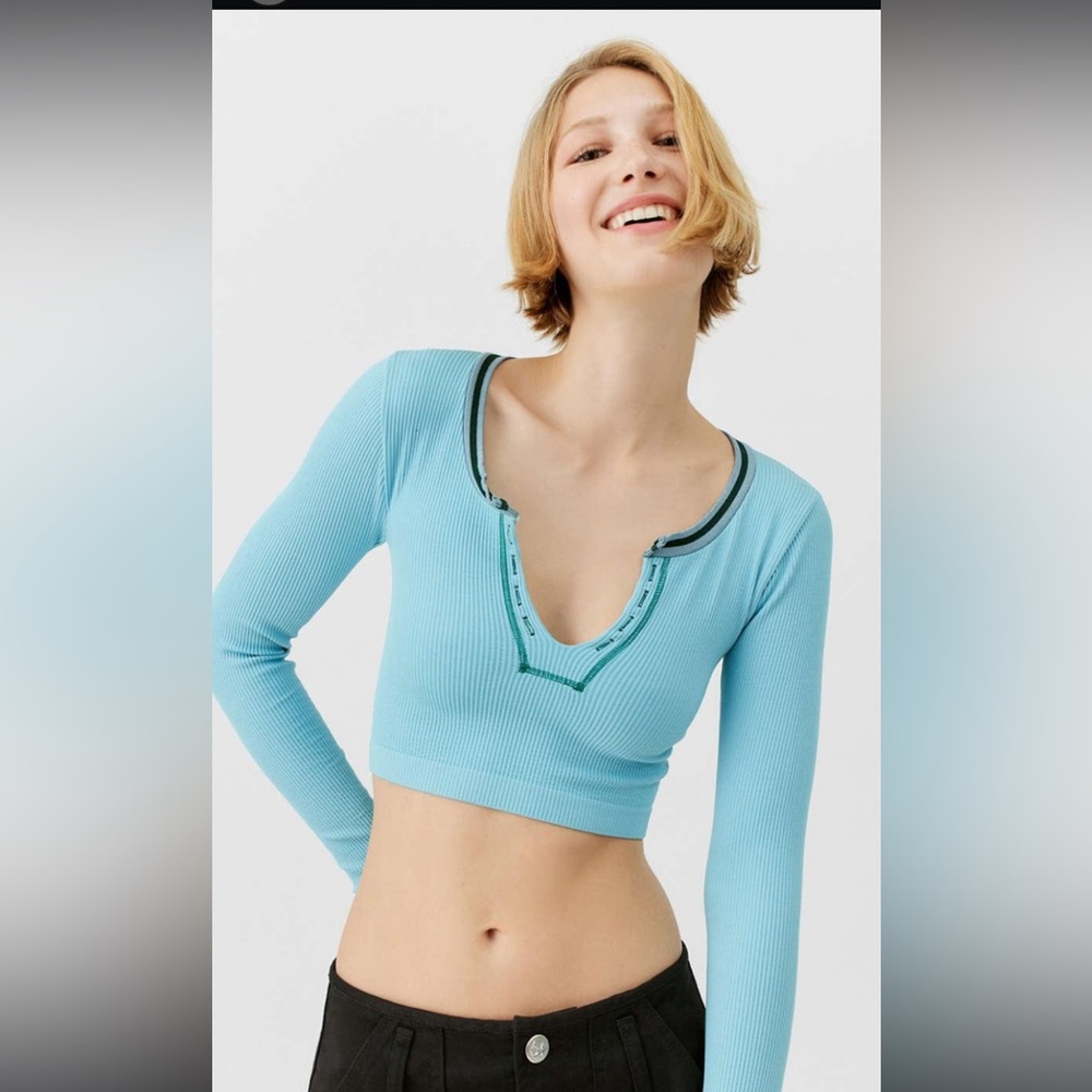 Women's Blue Go For Gold Seamless Cropped Long Sleeve Top